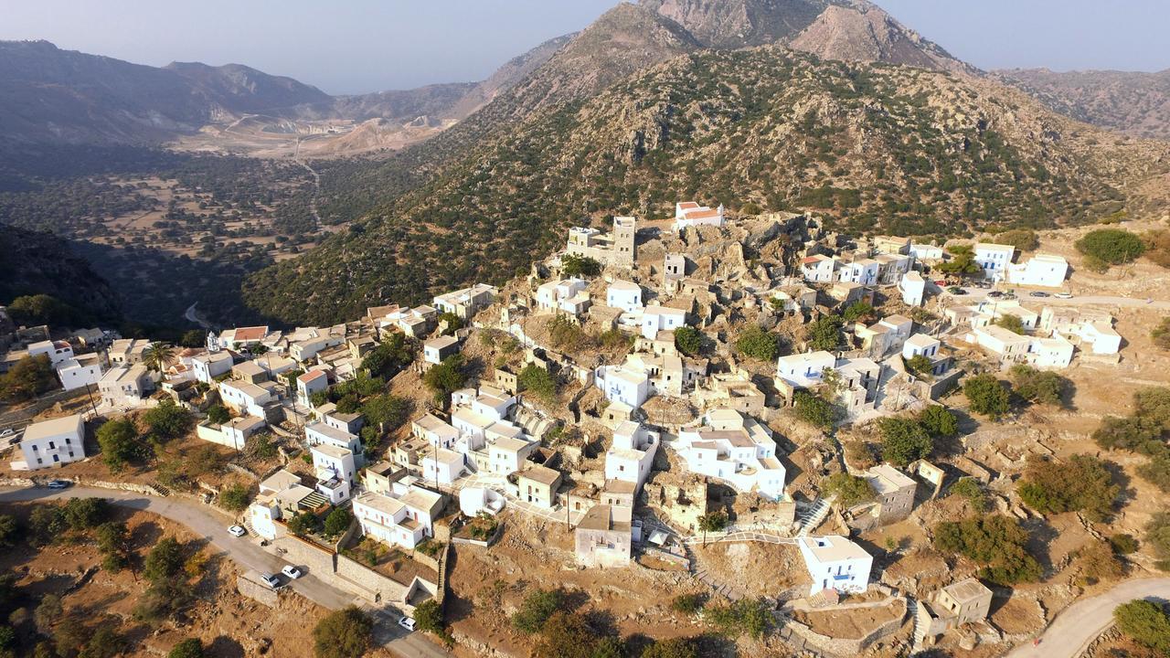 Melanopetra Boutique Apartments Emporeios  Экстерьер фото
